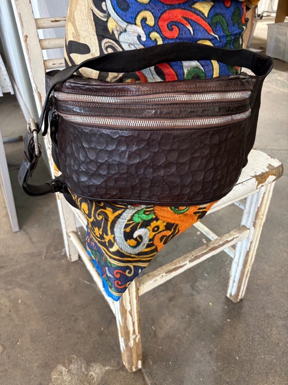 Campomaggi Tasso Marsupio Embossed Leather Crossbody Bag in Moro